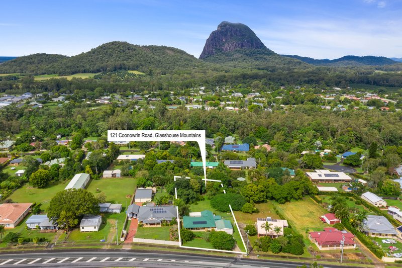 121 Coonowrin Road, Glass House Mountains QLD 4518