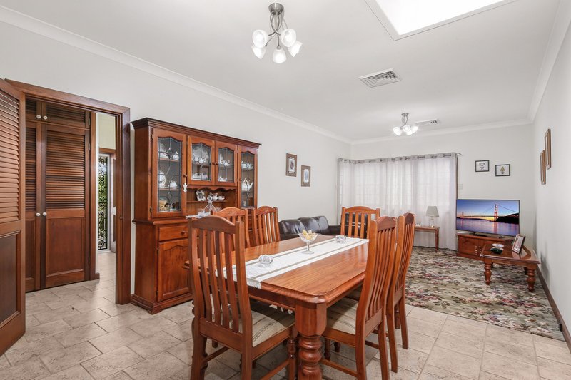 Photo - 121 Cooper Road, Birrong NSW 2143 - Image 3