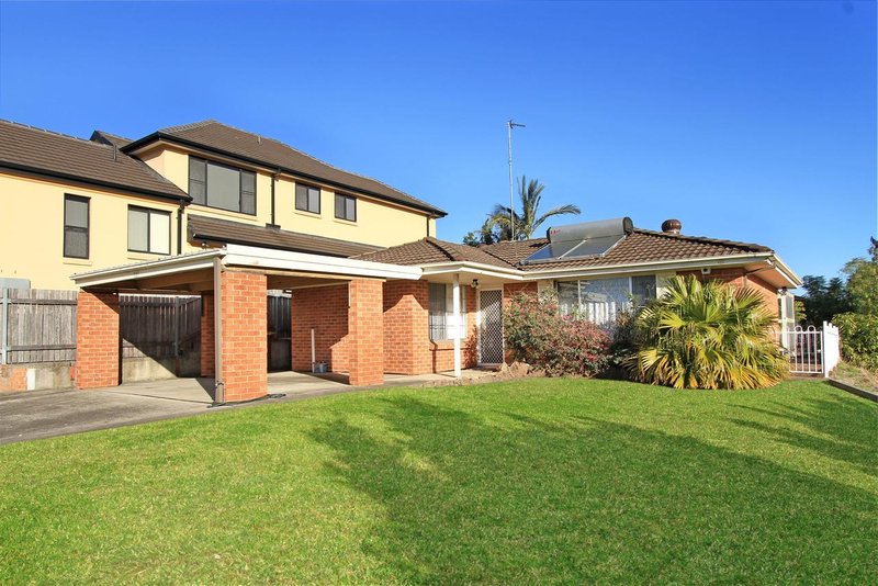 121 Cummins Street, Unanderra NSW 2526