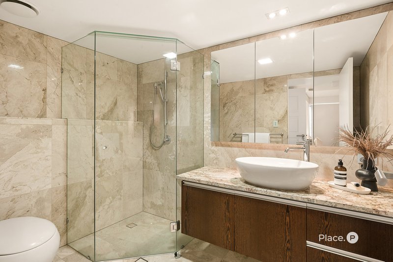 Photo - 1/21 Dock Street, South Brisbane QLD 4101 - Image 19