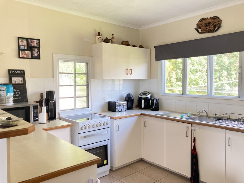 Photo - 121 Elizabeth Ave , Clontarf QLD 4019 - Image 3