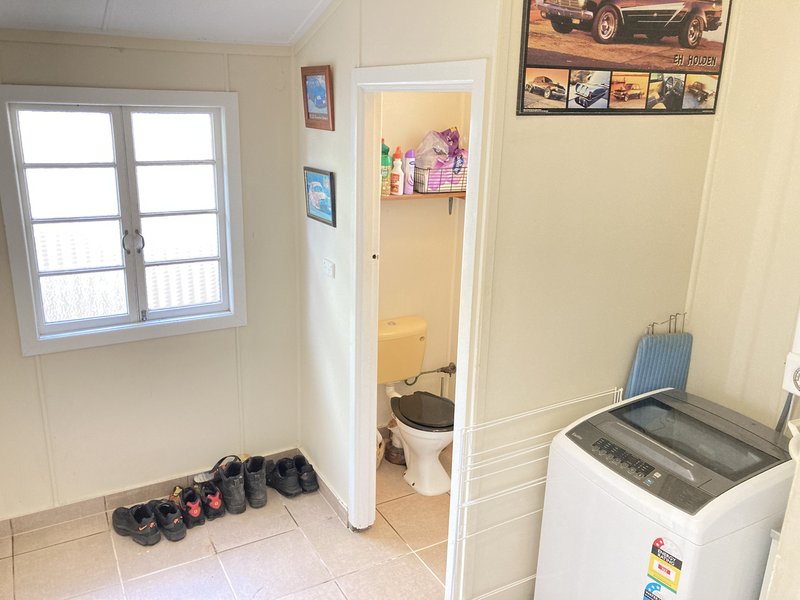 Photo - 121 Elizabeth Ave , Clontarf QLD 4019 - Image 10