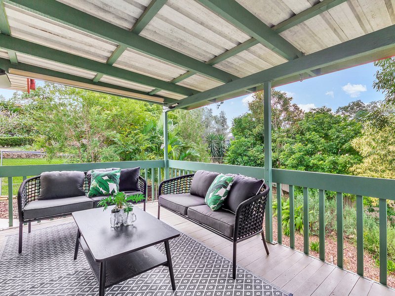 Photo - 121 Farrant Street, Stafford Heights QLD 4053 - Image 5