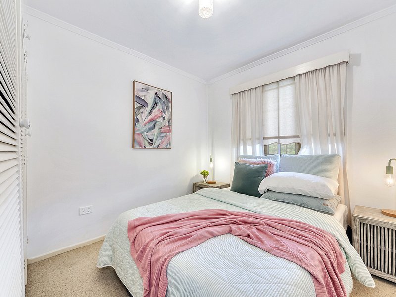 Photo - 121 Farrant Street, Stafford Heights QLD 4053 - Image 9