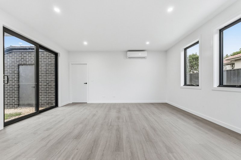Photo - 1/21 French Street, Noble Park VIC 3174 - Image 2