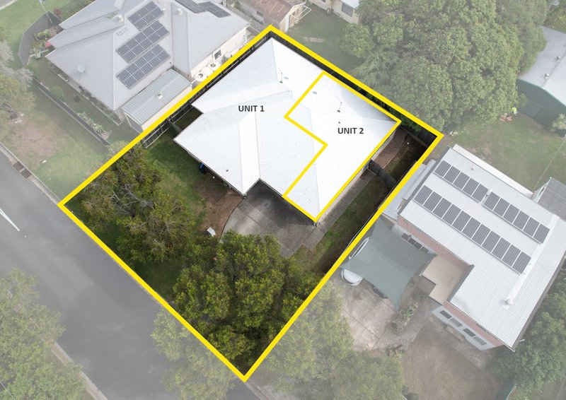 Photo - 1&2/1 Grace Street, Scarborough QLD 4020 - Image 2