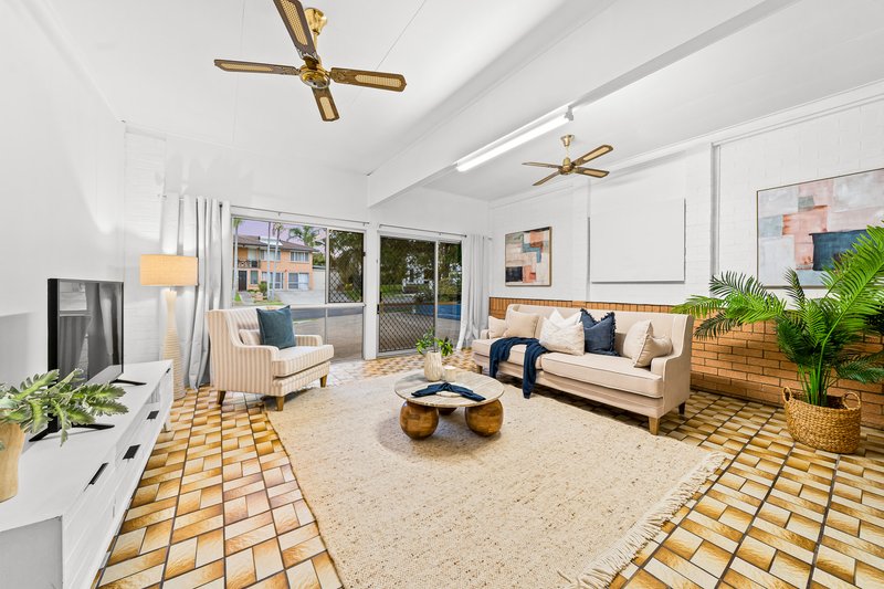 Photo - 121 Greenmeadow Road, Mansfield QLD 4122 - Image 6
