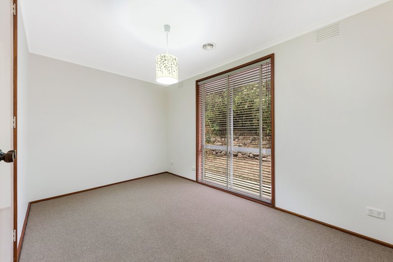 Photo - 121 Greensborough Road, Macleod VIC 3085 - Image 8