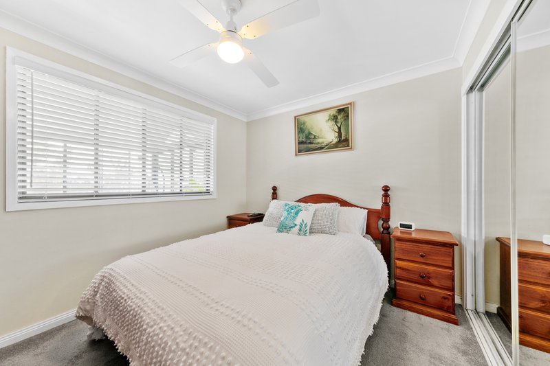 Photo - 121 Griffith Street, Mannering Park NSW 2259 - Image 8