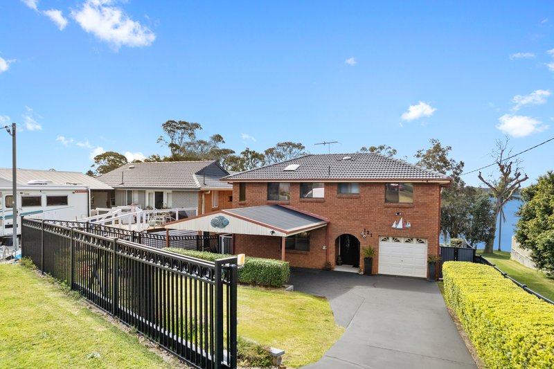 Photo - 121 Griffith Street, Mannering Park NSW 2259 - Image 12