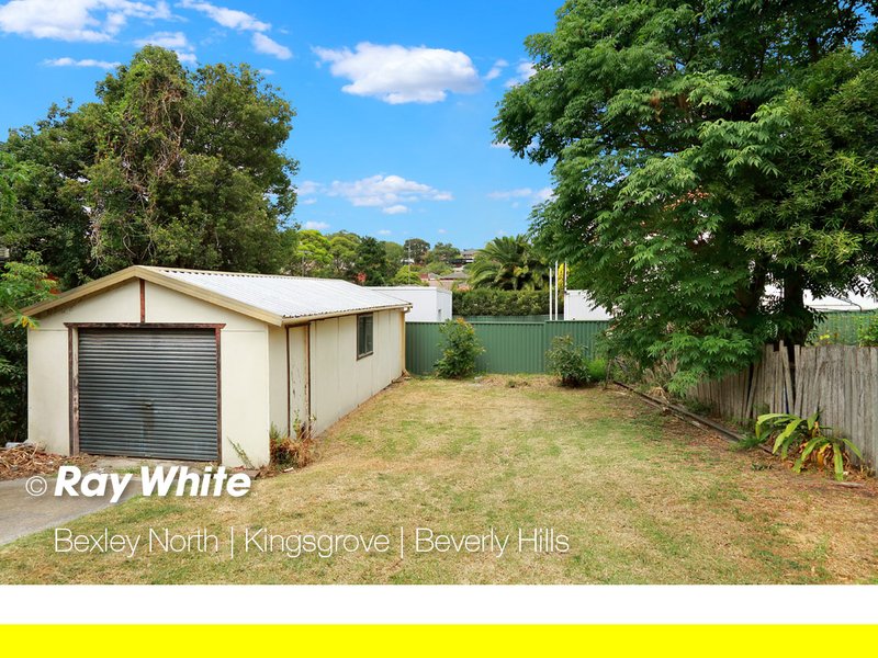 Photo - 121 Harrow Road, Bexley NSW 2207 - Image 7