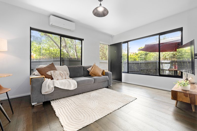 Photo - 1/21 Hobart Road, Murrumbeena VIC 3163 - Image 5