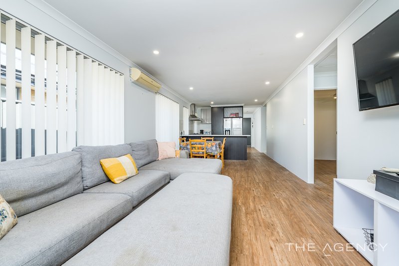Photo - 121 Joseph Banks Boulevard, Banksia Grove WA 6031 - Image 10