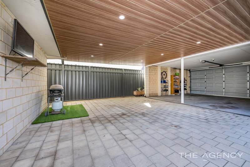 Photo - 121 Joseph Banks Boulevard, Banksia Grove WA 6031 - Image 18