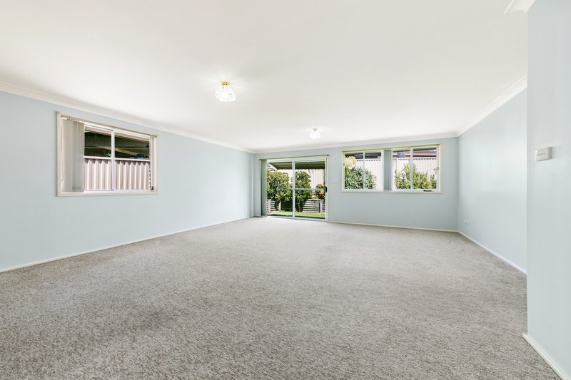 Photo - 1/21 Keswick Drive, Lake Haven NSW 2263 - Image 4