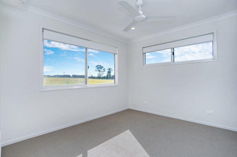 Photo - 1/21 Leigh Crescent, Dakabin QLD 4503 - Image 4