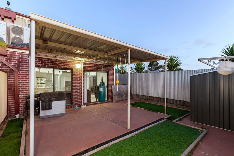 Photo - 1/21 Lewin Street, Deer Park VIC 3023 - Image 15