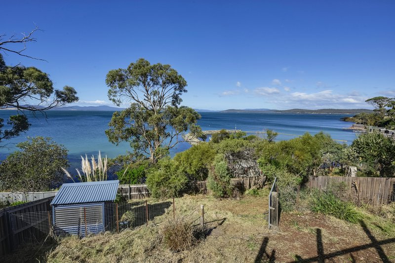 Photo - 121 Linden Road, Primrose Sands TAS 7173 - Image 2