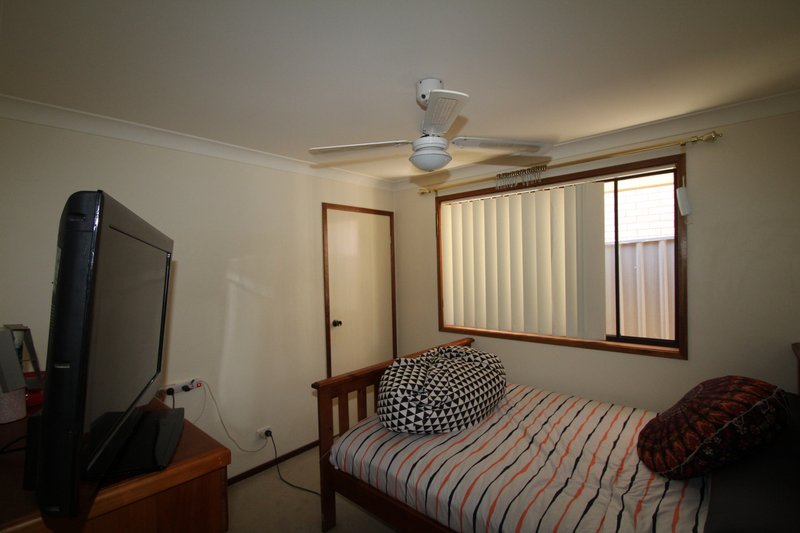 Photo - 121 Macquarie Avenue, Cessnock NSW 2325 - Image 5