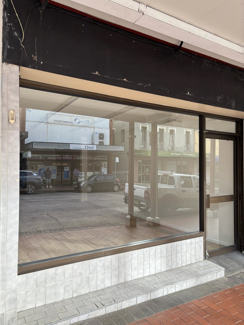 Photo - 121 Main Street, Lithgow NSW 2790 - Image 2