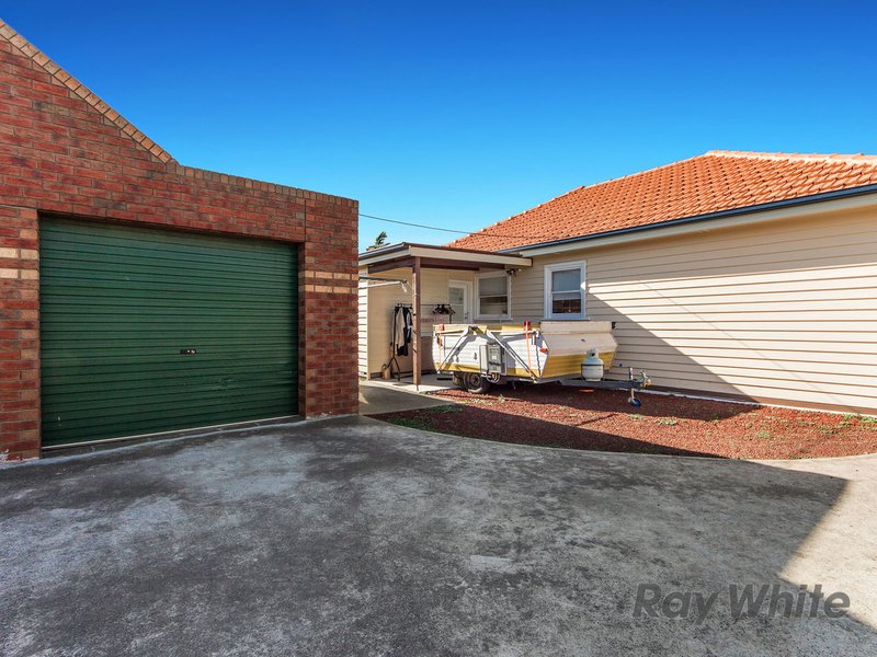 Photo - 1/21 Mansfield Avenue, Sunshine North VIC 3020 - Image 6