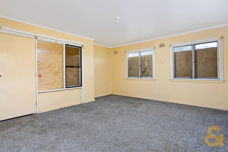 Photo - 121 Maple Road, North St Marys NSW 2760 - Image 3