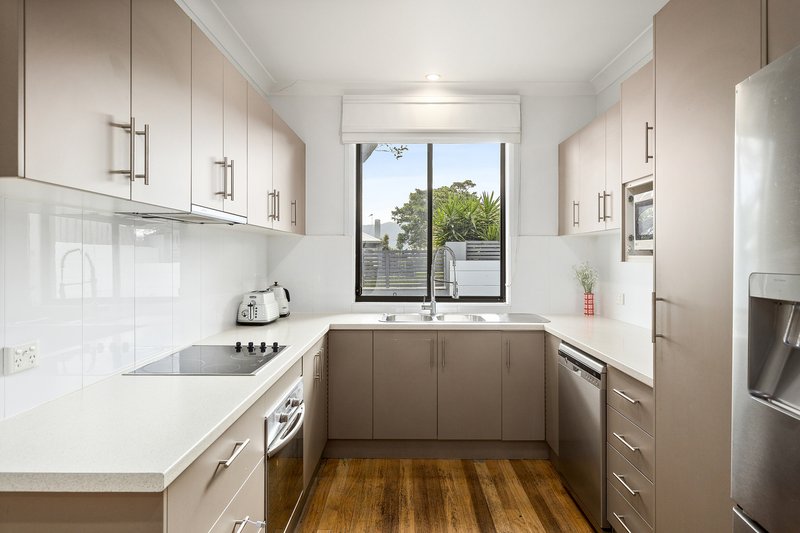 Photo - 1/21 Mount Street, Mount Saint Thomas NSW 2500 - Image 4