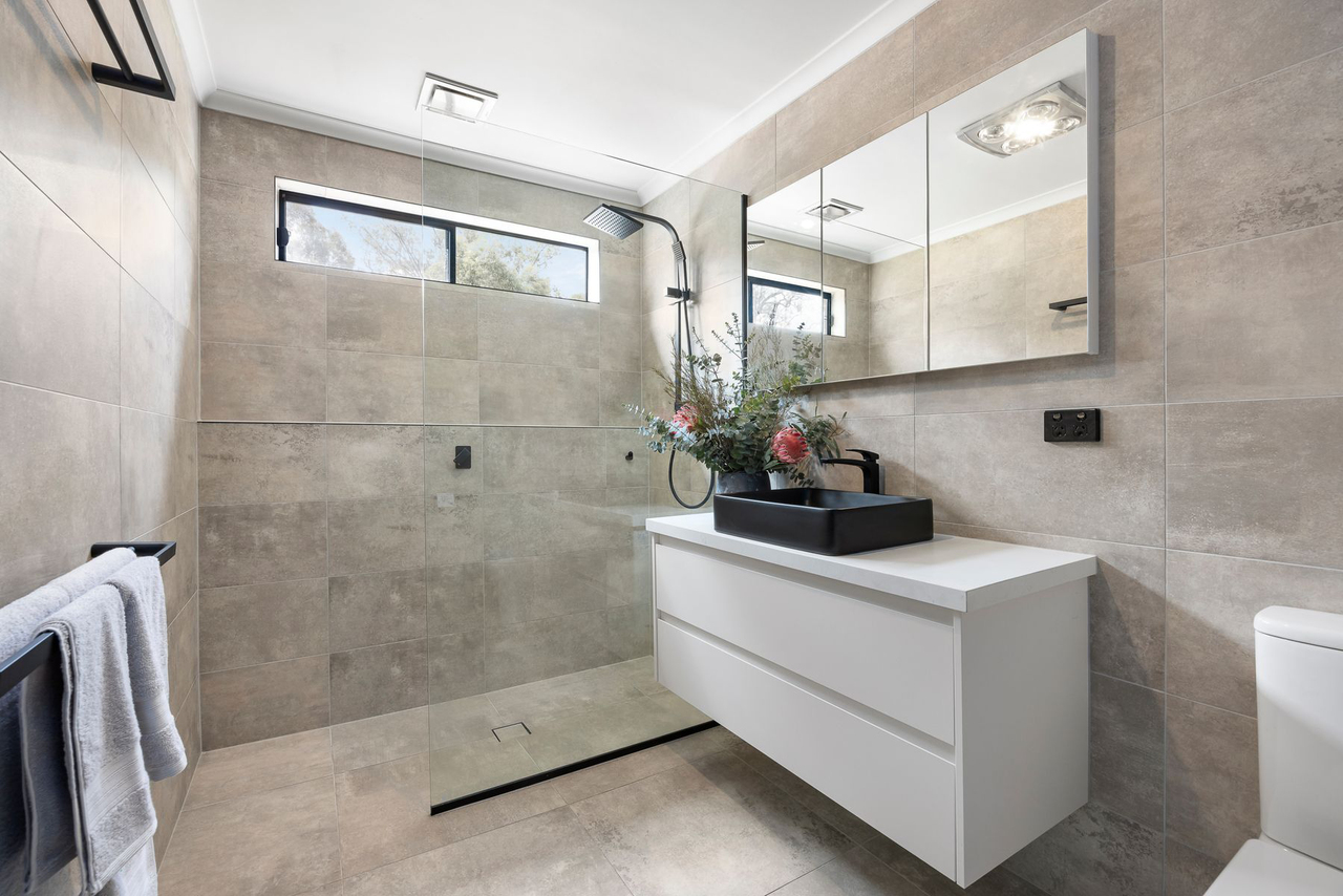 4-bedroom house at 121 Pinchgut Lane, Shelbourne, VIC 3515, Loddon, Victoria