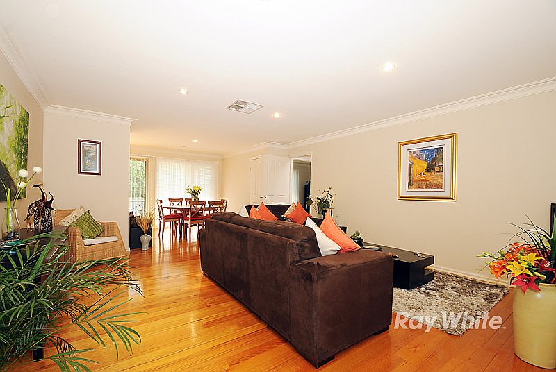 Photo - 1/21 Poole Street, Burwood VIC 3125 - Image 3