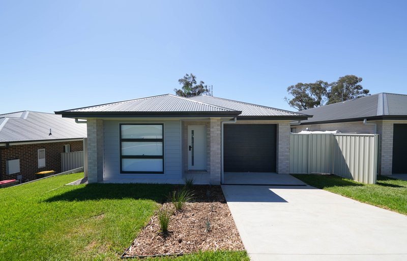 1/21 Rosewood Street, Parkes NSW 2870