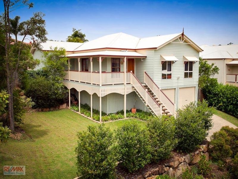 121 Saraband Drive, Eatons Hill QLD 4037