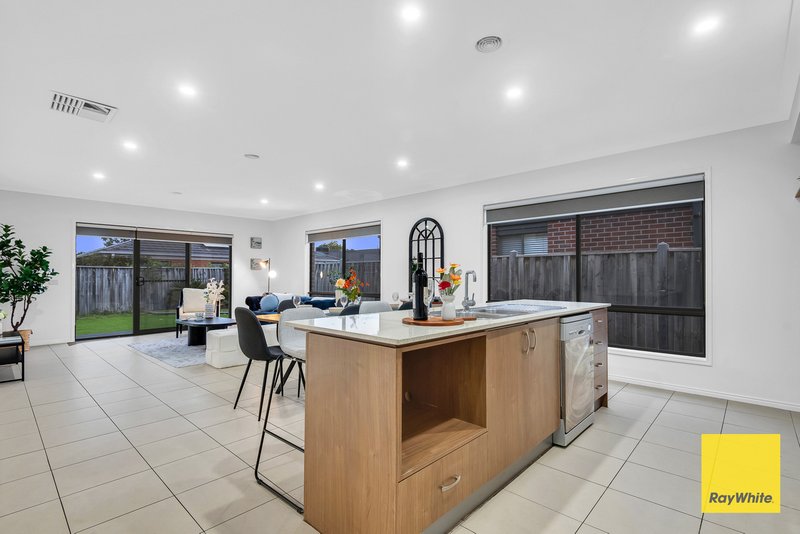 Photo - 121 Sayers Road, Williams Landing VIC 3027 - Image 12