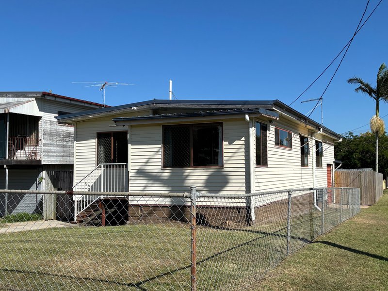 Photo - 121 Scarborough Road, Redcliffe QLD 4020 - Image 1