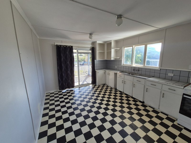 Photo - 1/21 Slater Avenue, Lawnton QLD 4501 - Image 1
