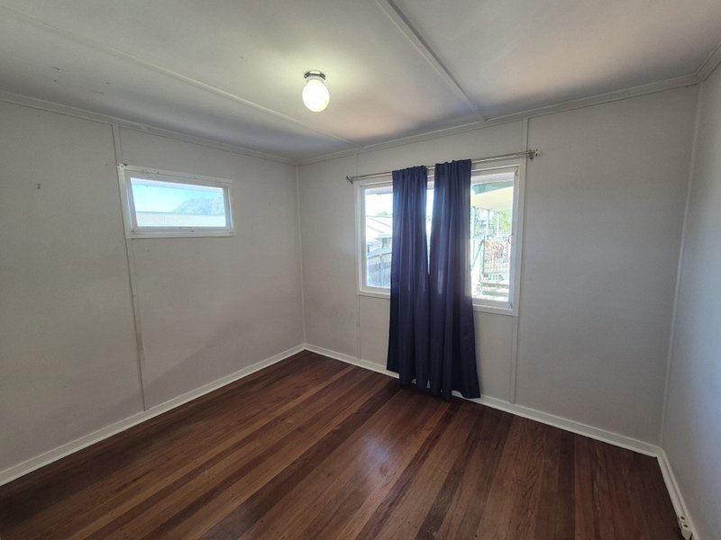 Photo - 1/21 Slater Avenue, Lawnton QLD 4501 - Image 3