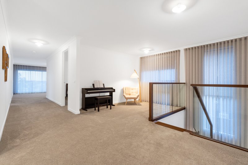 Photo - 121 St Georges Boulevard, Mickleham VIC 3064 - Image 17