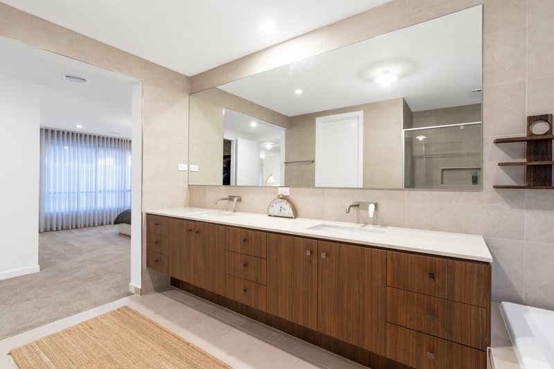 Photo - 121 St Georges Boulevard, Mickleham VIC 3064 - Image 19