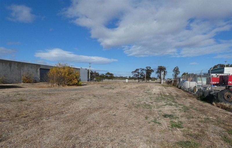 Photo - 121 Stawell Road, Horsham VIC 3400 - Image 10