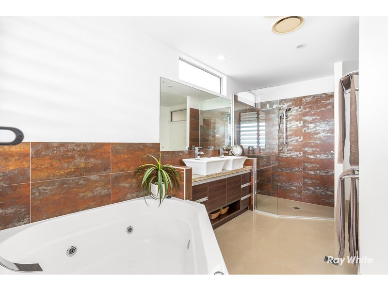 Photo - 1/21 Strow Street, Barlows Hill QLD 4703 - Image 11