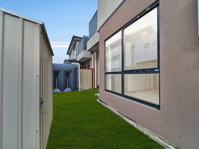 Photo - 1/21 Stuart Street, Noble Park VIC 3174 - Image 11