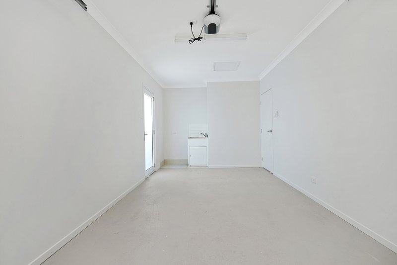 Photo - 1/21 Sunset Drive, Thornton NSW 2322 - Image 12