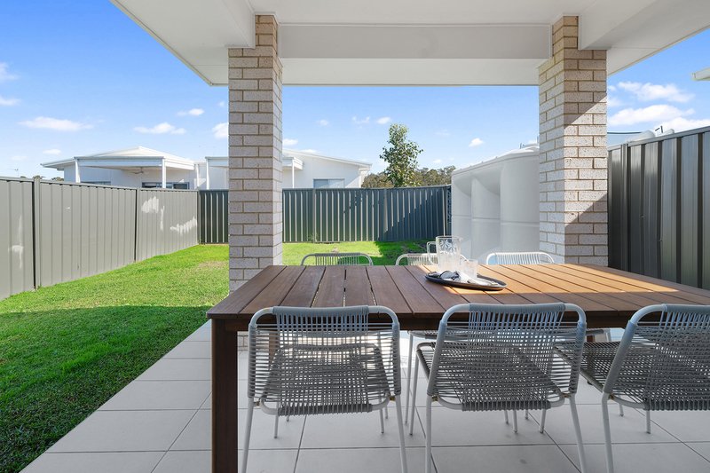 Photo - 1/21 Sunset Drive, Thornton NSW 2322 - Image 17
