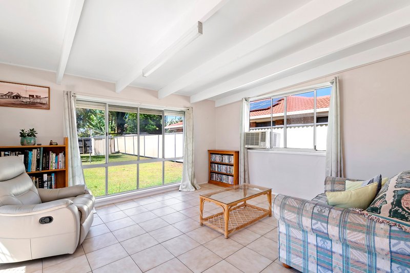 Photo - 121 Taylor Avenue, Golden Beach QLD 4551 - Image 5