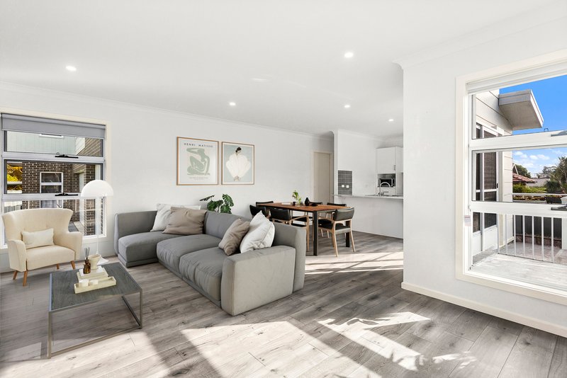 Photo - 1/21 Theodore Street, Oak Flats NSW 2529 - Image 2