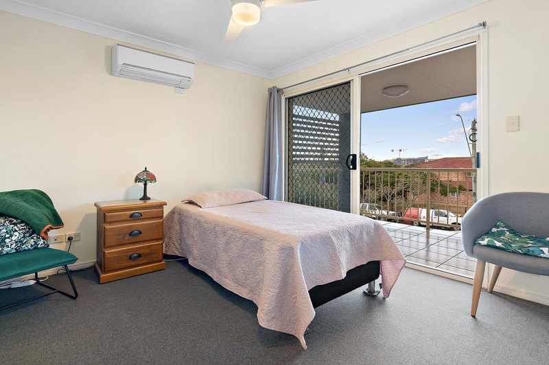 Photo - 1/21 Wallace Street, Chermside QLD 4032 - Image 5