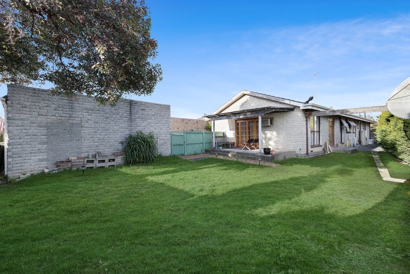 Photo - 121 Wanda Street, Mulgrave VIC 3170 - Image 7