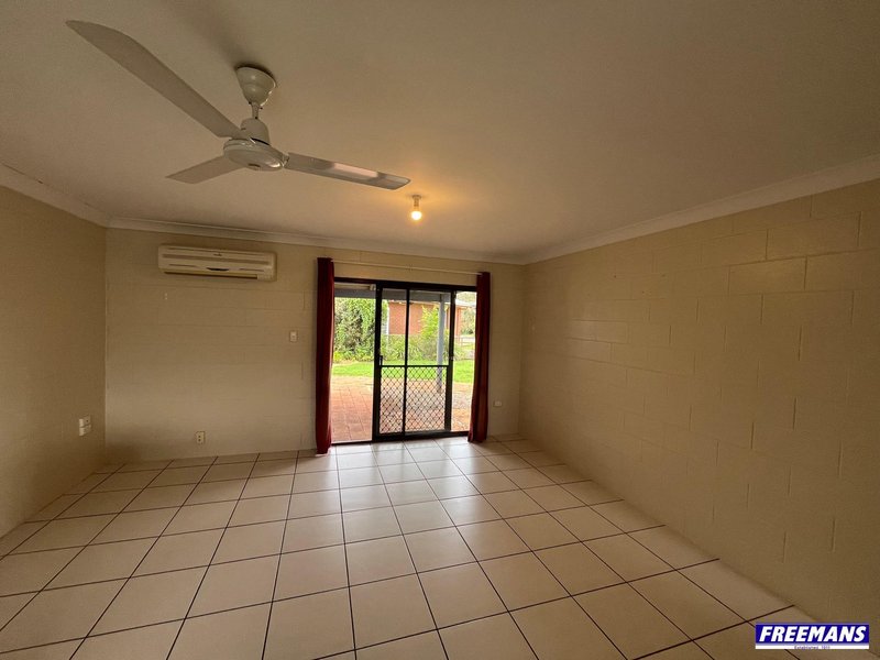 Photo - 1/21 Windsor Circle, Kingaroy QLD 4610 - Image 3