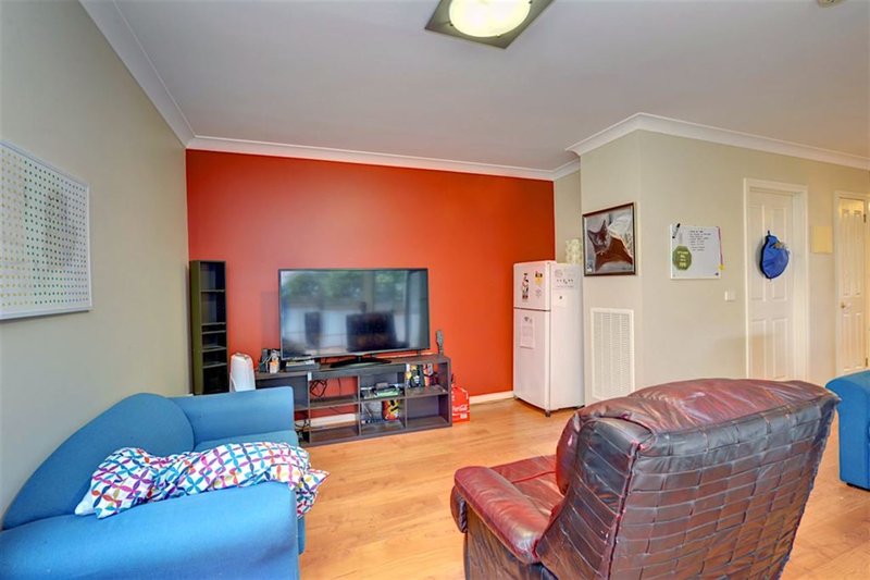 Photo - 121 Winter Street, Newington VIC 3350 - Image 3