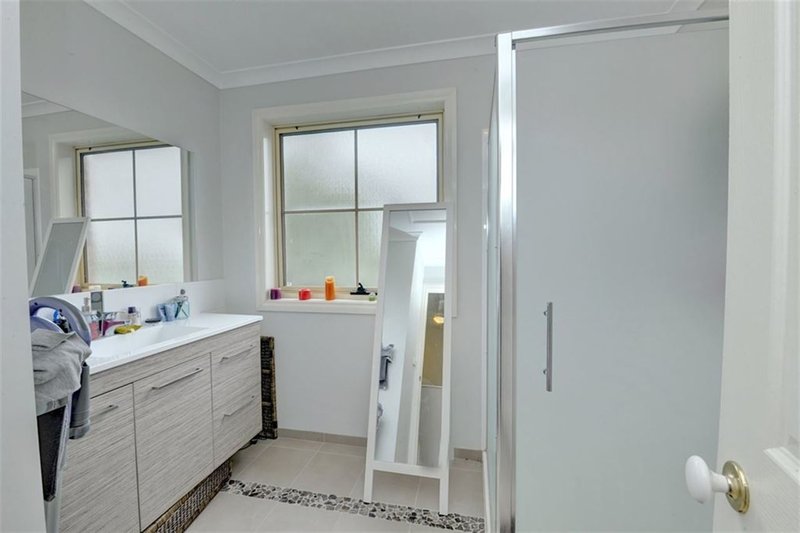 Photo - 121 Winter Street, Newington VIC 3350 - Image 8