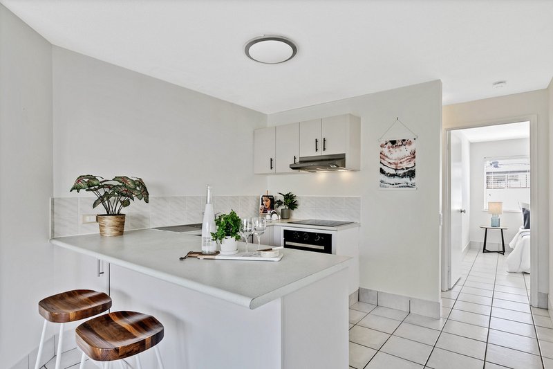 Photo - 12/10-12 Maroubra Street, Maroochydore QLD 4558 - Image 4